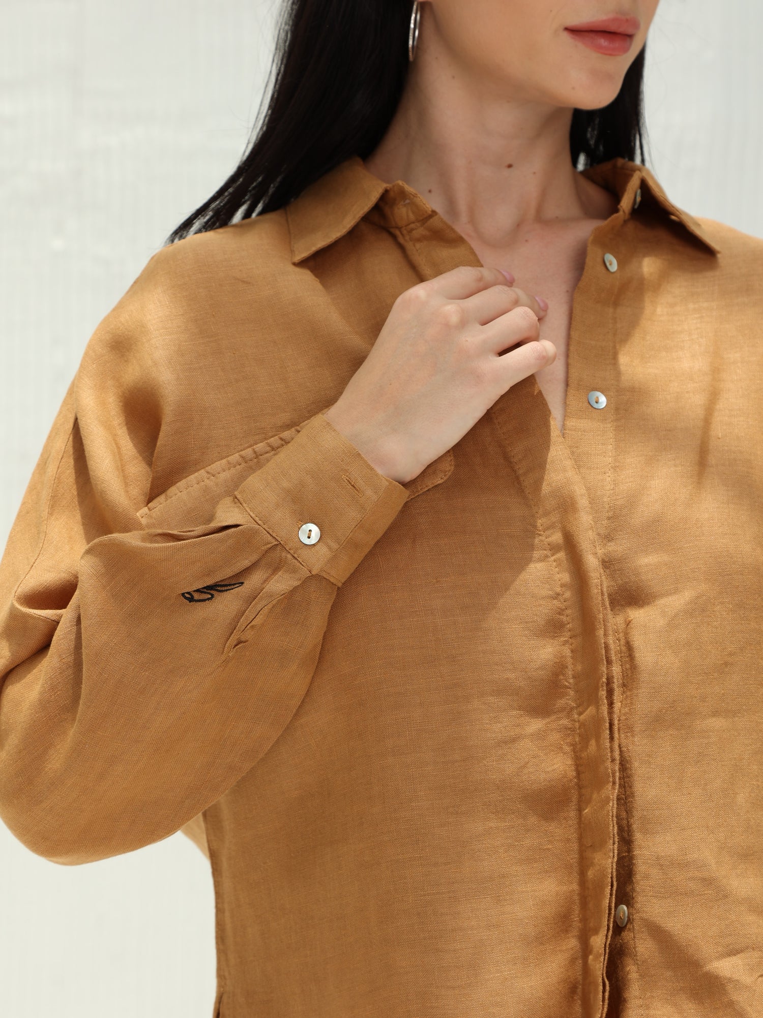 Lia Pure Linen Shirt from G Linen World - Acorn - Details