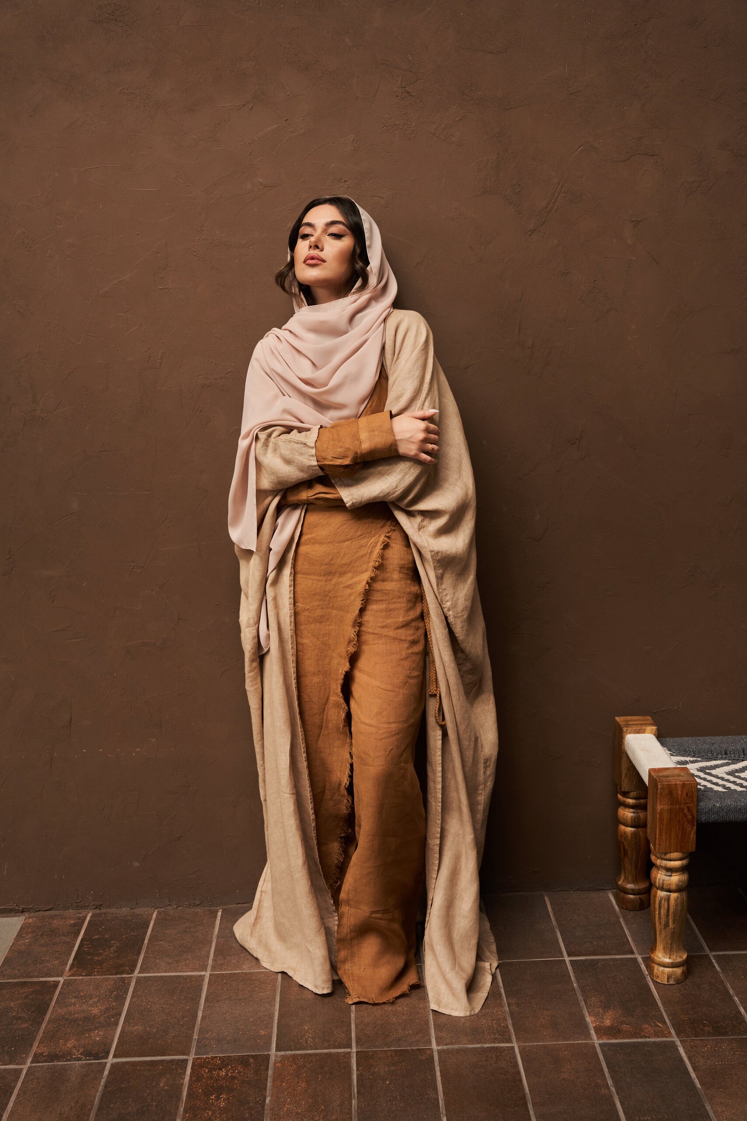 Layla Pure Linen Bisht Abaya in Safari
