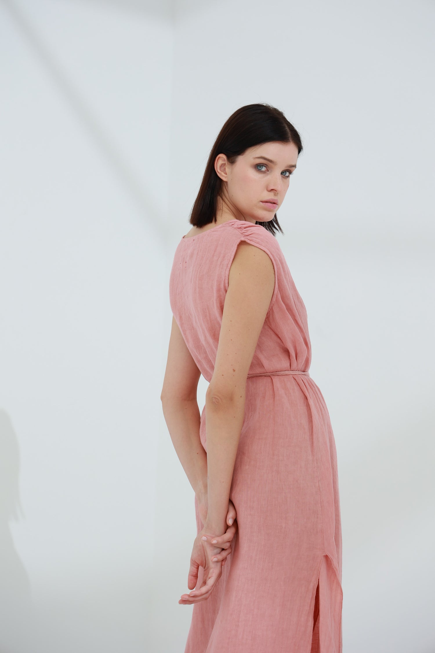 Pelle Pure Linen Cape Caramel | G Linen World