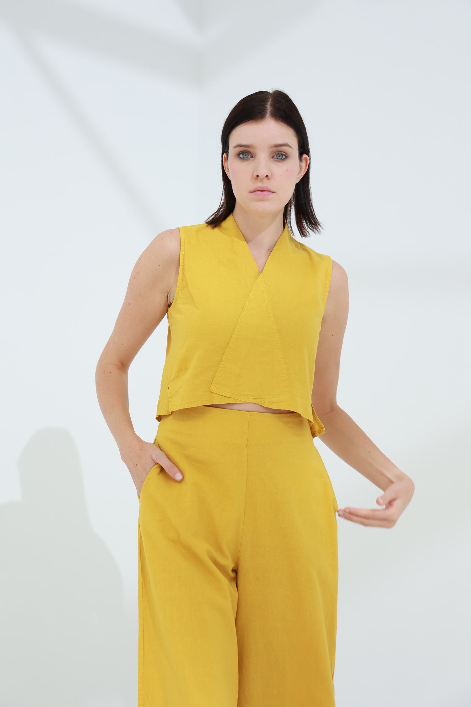 Colpo Linen Crop Top Zafferano | G Linen World