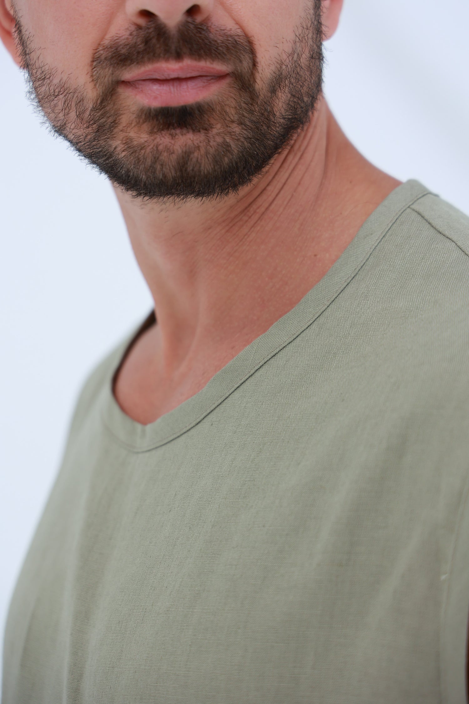Commode Men's 100% Linen Top Green | G Linen World