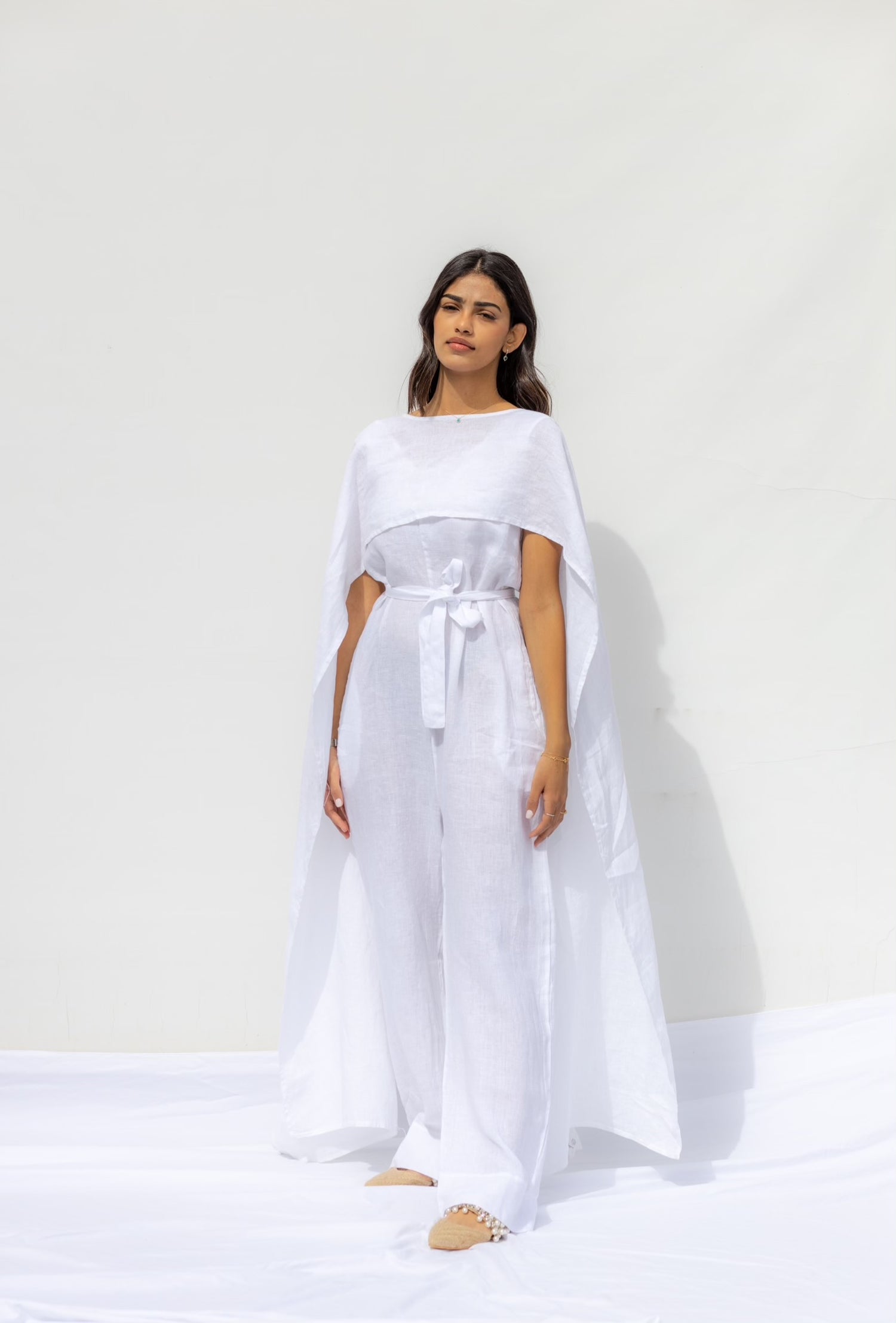 White Monaco Cape - Blanco