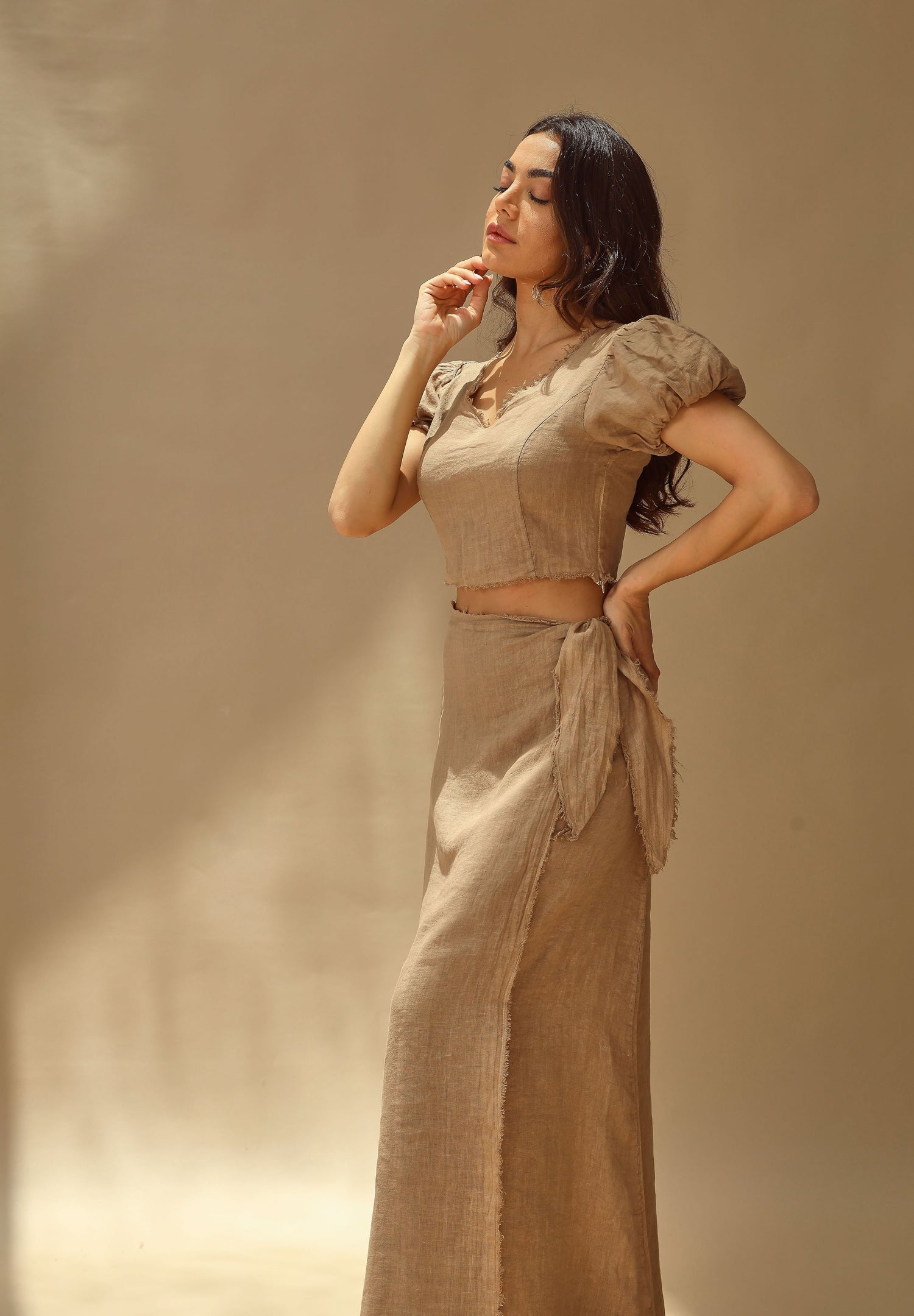 Tocco Voluminous Pure Linen Crop Top in Cammello | G Linen World