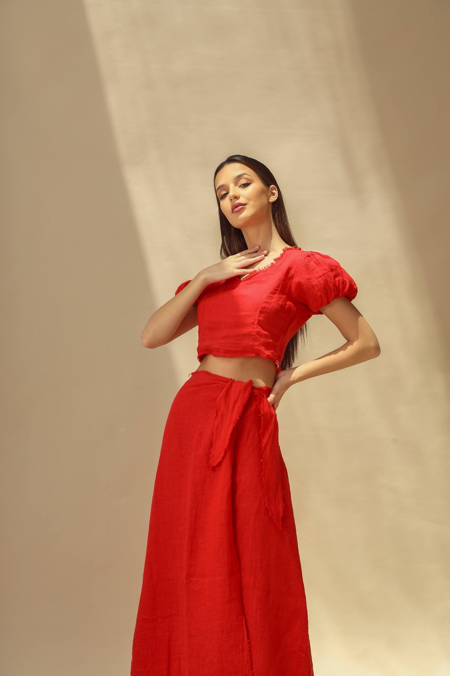 Tocco Voluminous Pure Linen Crop Top in Rosso | G Linen world