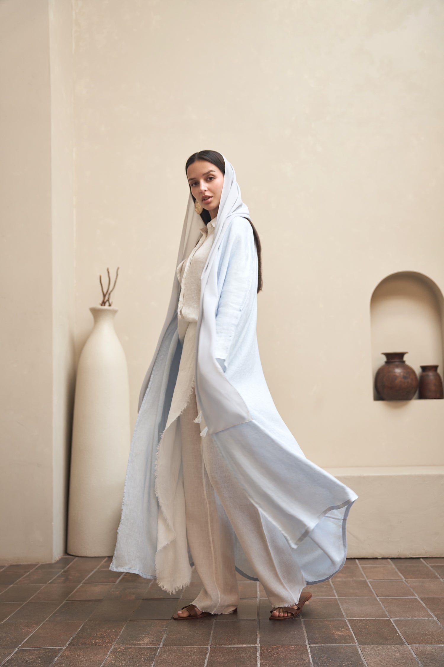 LAYLA Pure Linen Bisht Abaya in Cloud