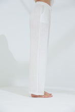 تحميل الصورة في عارض المعرض ، Armonia straight Leg Linen Pants Blanco
