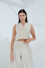 Load image into Gallery viewer, Colpo Linen Crop Top Sabbia | G Linen World
