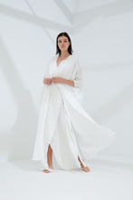 Load image into Gallery viewer, Aria Pure Linen Bisht Abaya Blanco | G Linen World 
