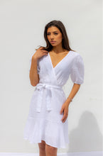 Load image into Gallery viewer, White Marseille Linen Dress - Blanco
