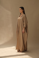 Load image into Gallery viewer, Aria Pure Linen Bisht Abaya Cammello | G Linen World

